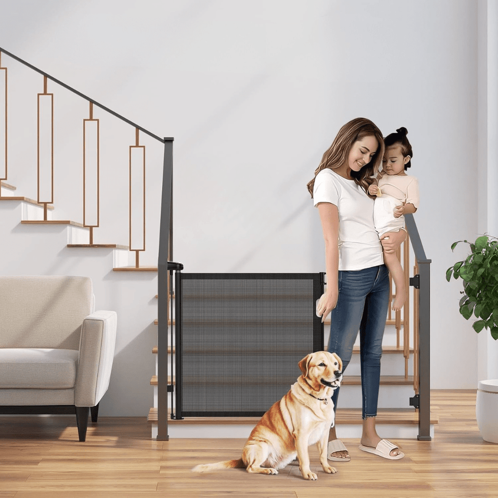 Indoor Outdoor Retractable Baby Pet Safety Gate