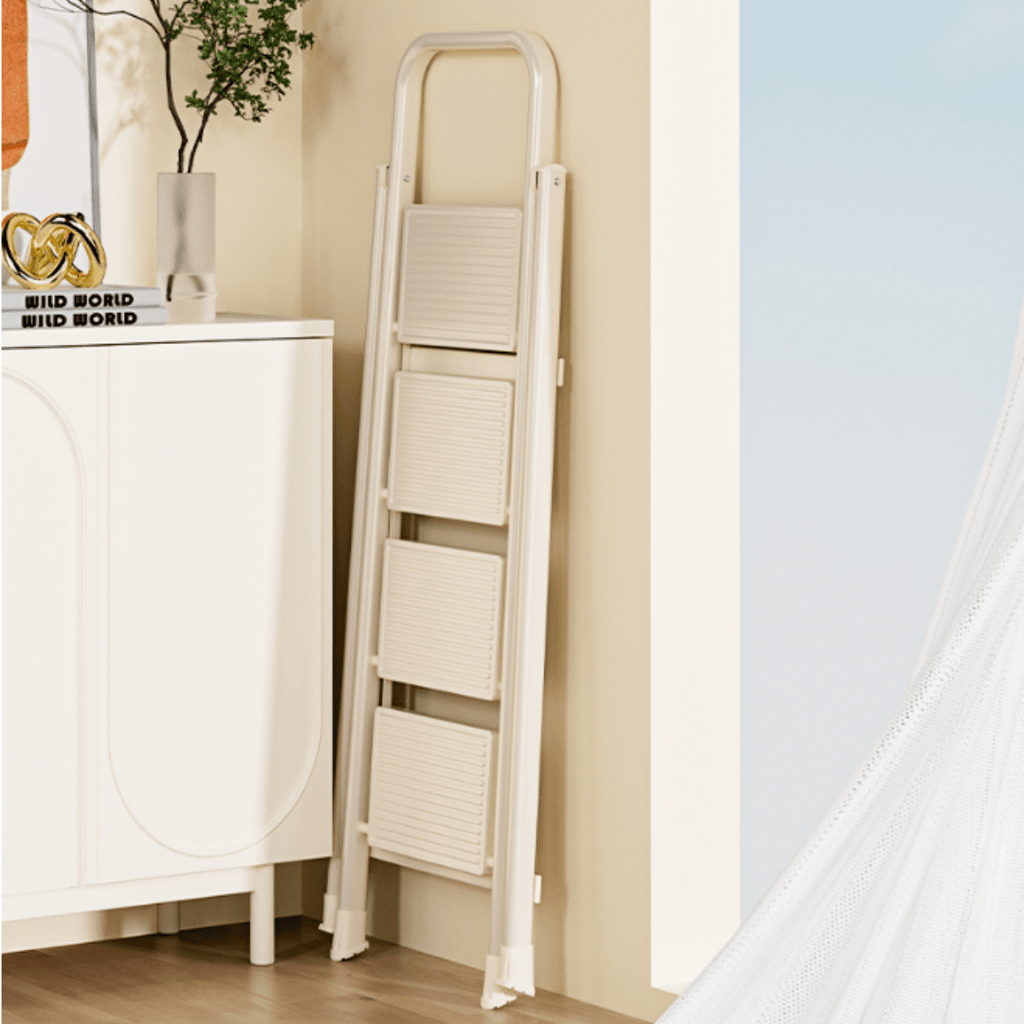 Multifunctional Carbon Steel Folding Ladder with Wide Non-Slip Pedals