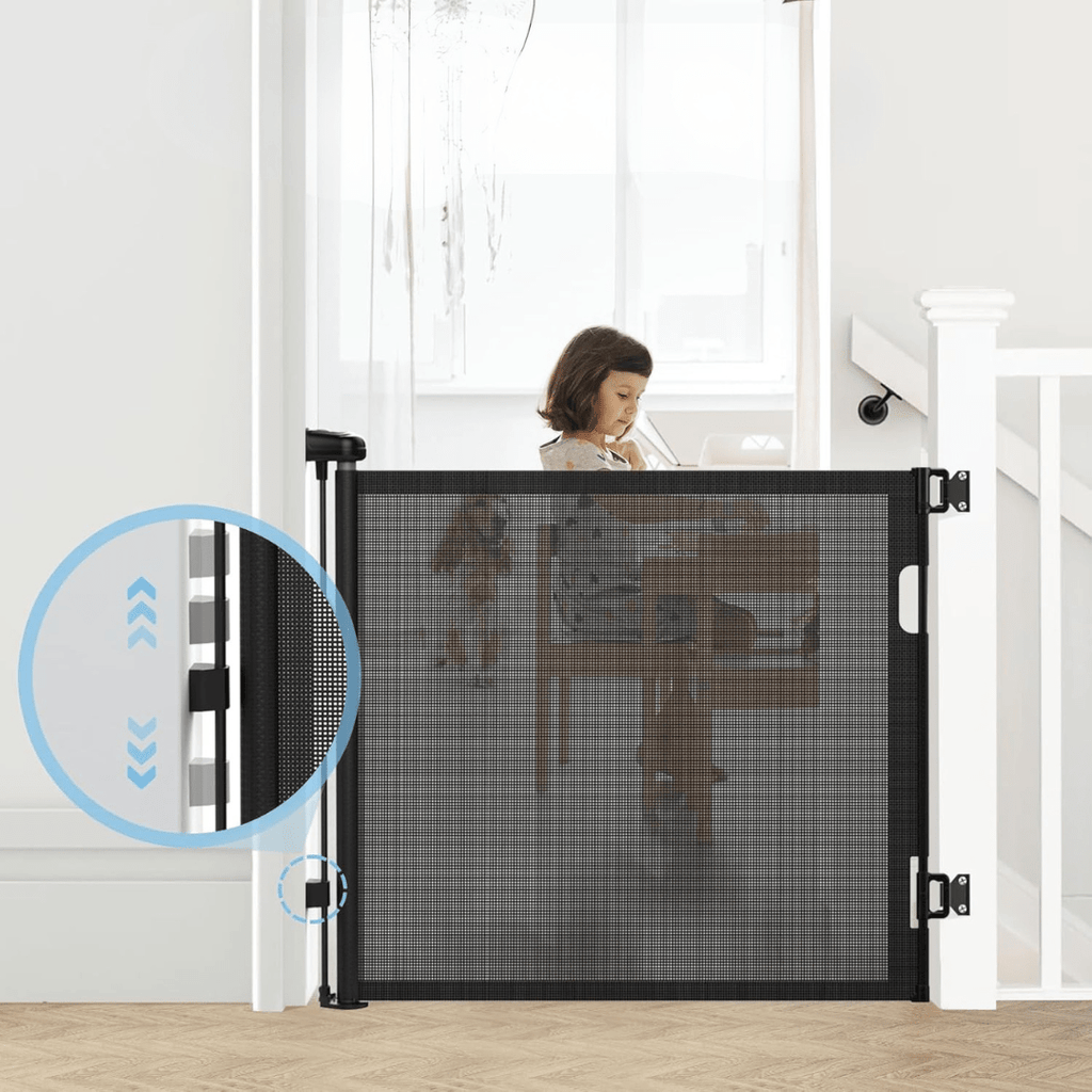 Indoor Outdoor Retractable Baby Pet Safety Gate